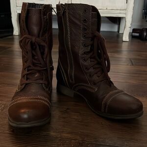 Steve Madden boots